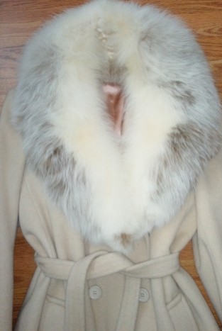 Camel winter coat with fur collar